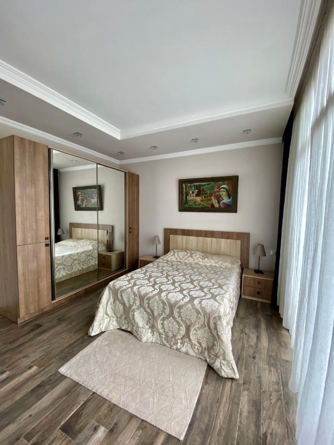 Villa Old Batumi Luaran gambar