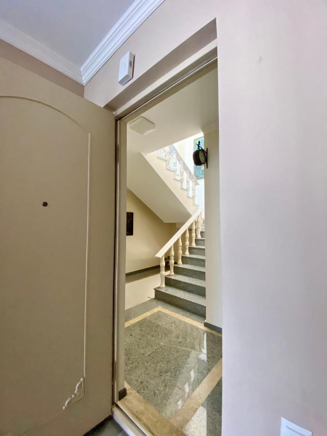 Villa Old Batumi Luaran gambar